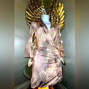 Gorgeous Savee Couture Animal Leopard Wrap V drape neckline, Bell Sleeves, XS